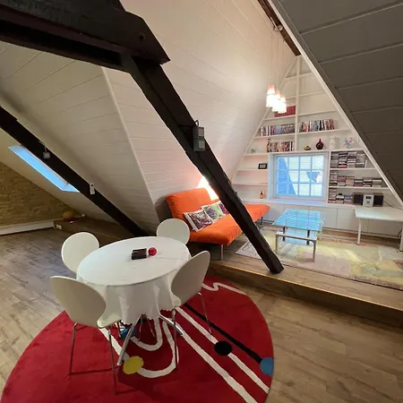 Daire Liebevoll Eingerichtete Dachgeschosswohnung Trier